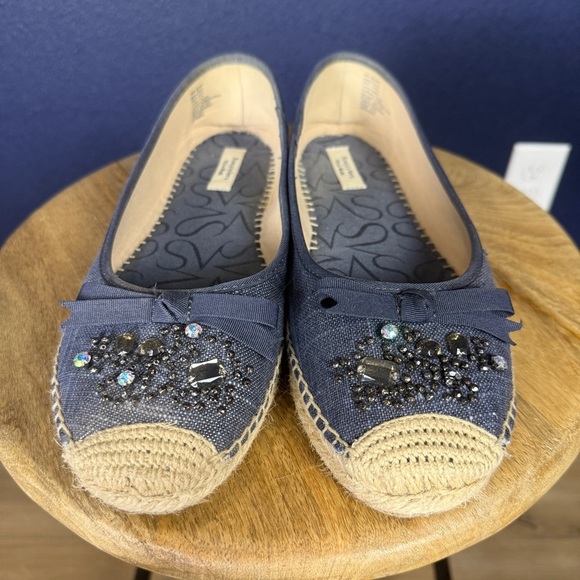 Simply Vera Vera Wang "Madey" Chambray Blue and Cream Espadrilles, Size 10 - Picture 5 of 9